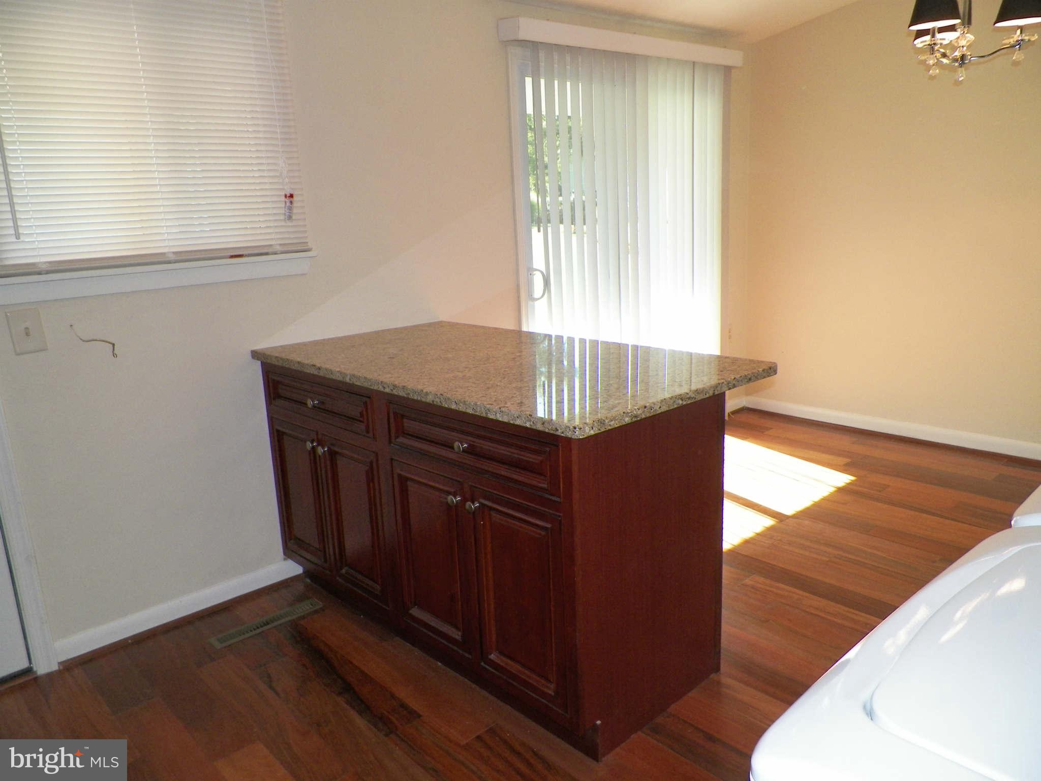 7111 Minna Road Baltimore, MD 21207 - Photo 7 of 19 Kitchen