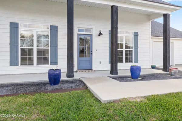 $285,000 | 110 Louis Private Lane, Maurice, LA 70555