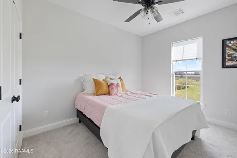 $285,000 | 110 Louis Private Lane, Maurice, LA 70555