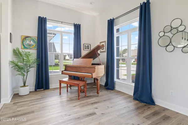 $285,000 | 110 Louis Private Lane, Maurice, LA 70555