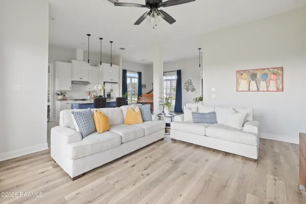 $285,000 | 110 Louis Private Lane, Maurice, LA 70555