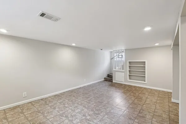 an empty room with a empty space