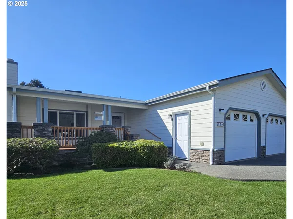 $219,000 | 98126 West Benham Lane, Unit 7, Brookings, OR 97415