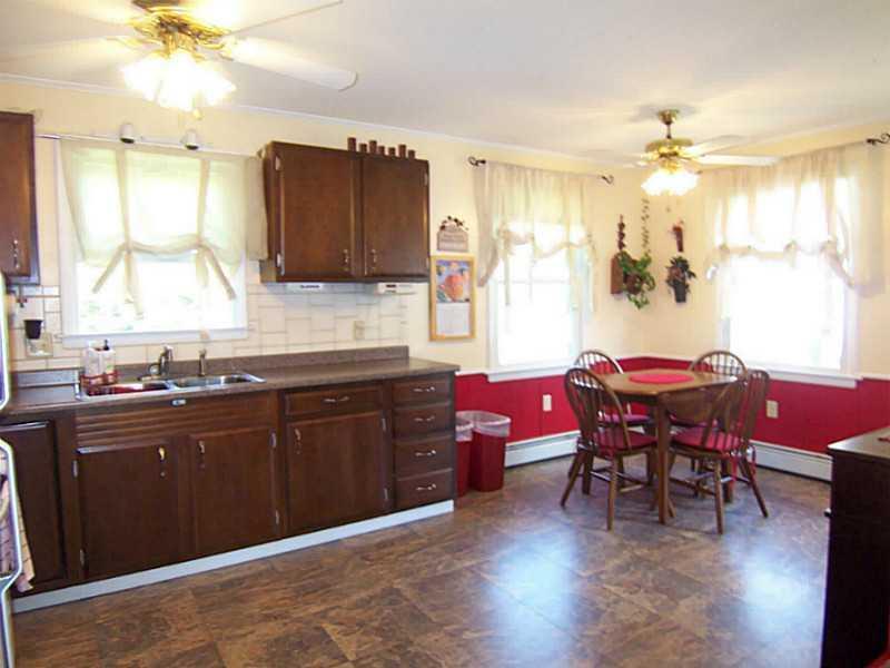 88 Boston Road Winterport, ME 04496 - Photo 9 of 17 Kitchen.