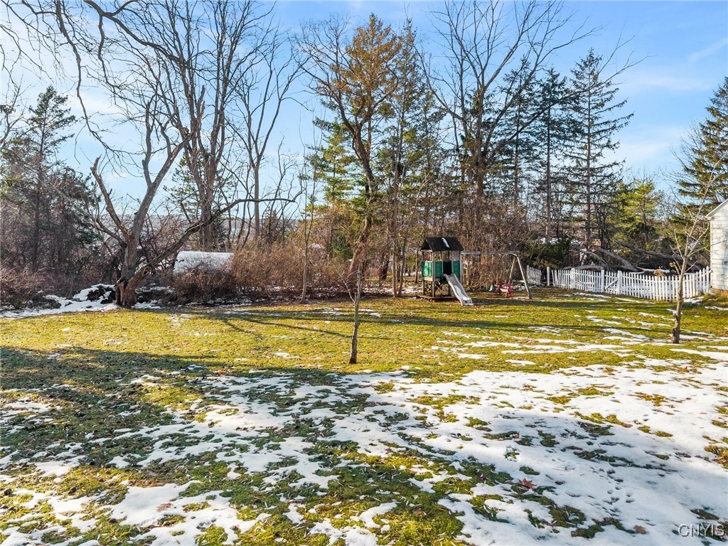 1001 Cold Springs Road Salina, NY 13088 - Photo 29 of 38