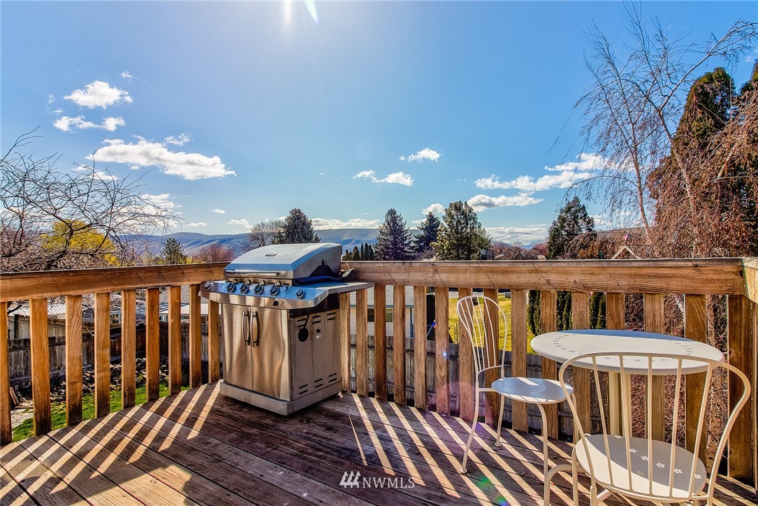 204 West Goodlander Road Selah, WA 98942 - Photo 15 of 16 Gallery Image 15