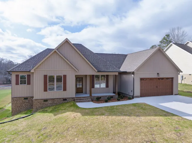 $424,000 | 6916 Cooley Road, Ooltewah, TN 37363