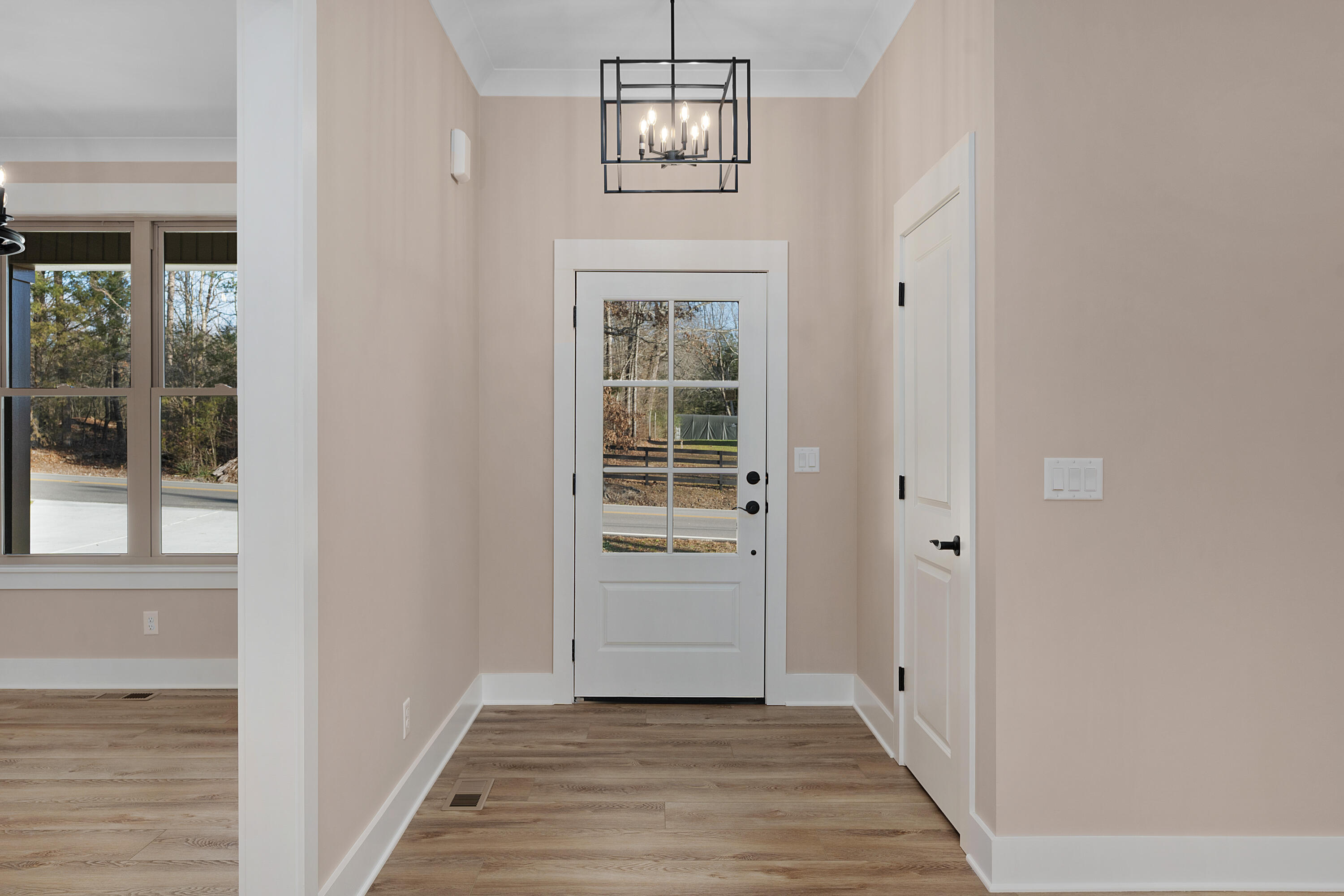 6916 Cooley Road Ooltewah, TN 37363 - Photo 9 of 44 28 - 6916 Cooley Road - Interior
