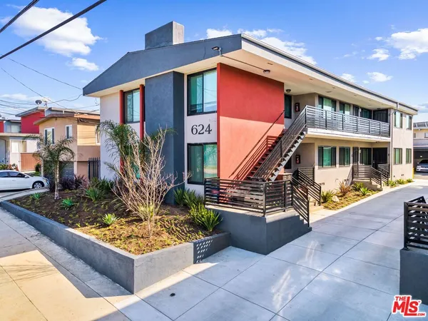 $2,399 | 624 Aerick Street, Unit 3, Inglewood, CA 90301