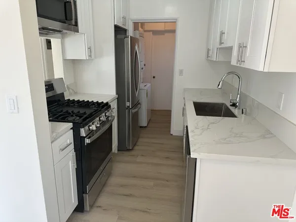 $2,399 | 624 Aerick Street, Unit 3, Inglewood, CA 90301