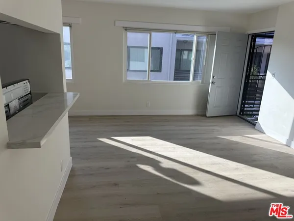 $2,399 | 624 Aerick Street, Unit 3, Inglewood, CA 90301