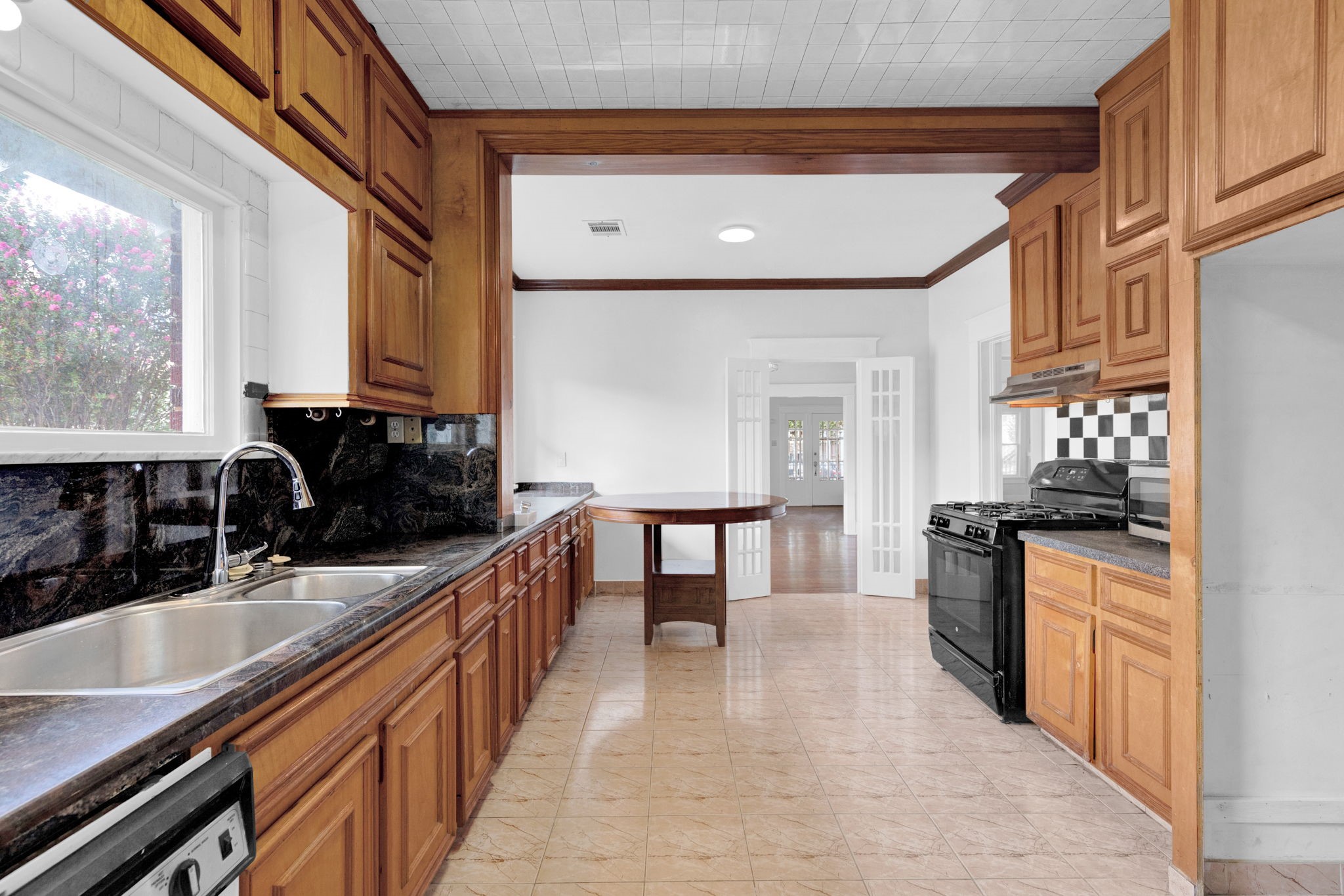 1702 Ruth Street Houston, TX 77004 - Photo 8 of 15 Gallery Image 8