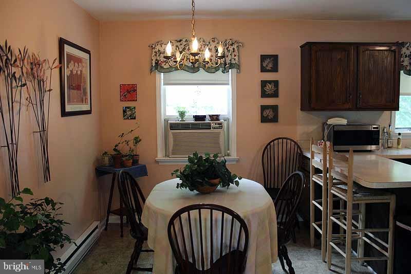 56 Pinewood Avenue Lititz, PA 17543 - Photo 4 of 18