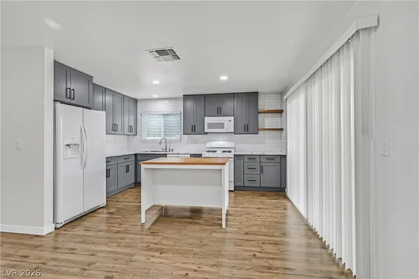 $2,150 | 592 Macbrey Drive, Las Vegas, NV 89123