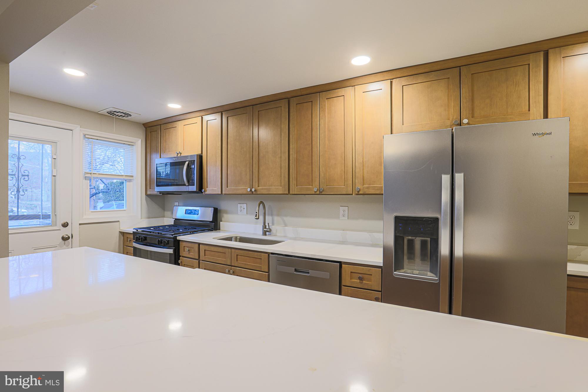 1302 Kenton Road Baltimore, MD 21234 - Photo 3 of 34