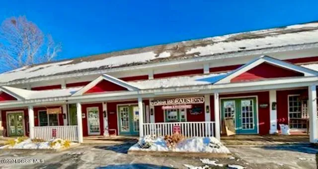 $1,000 | 2 Washington Square, Unit 6, Greenwich, NY 12834