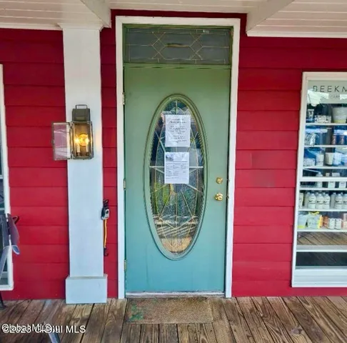 $1,000 | 2 Washington Square, Unit 6, Greenwich, NY 12834