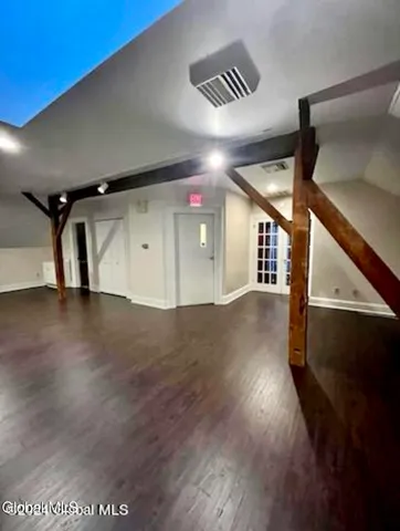 $1,000 | 2 Washington Square, Unit 6, Greenwich, NY 12834