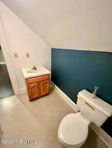 $1,000 | 2 Washington Square, Unit 6, Greenwich, NY 12834