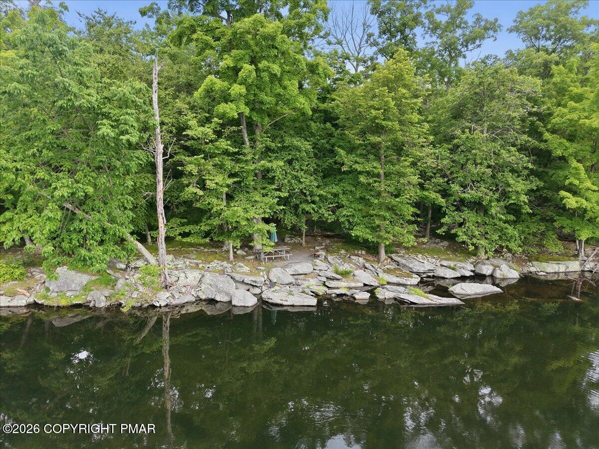 2342 Eagle Path Bushkill, PA 18324 - Photo 45 of 49 62-071_dji_fly_20260713_092314_0002_1783