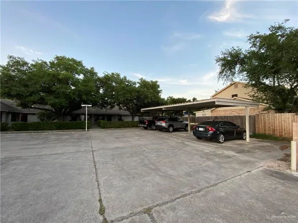 $1,100 | 2132 West Iris Avenue, Unit 3, McAllen, TX 78501