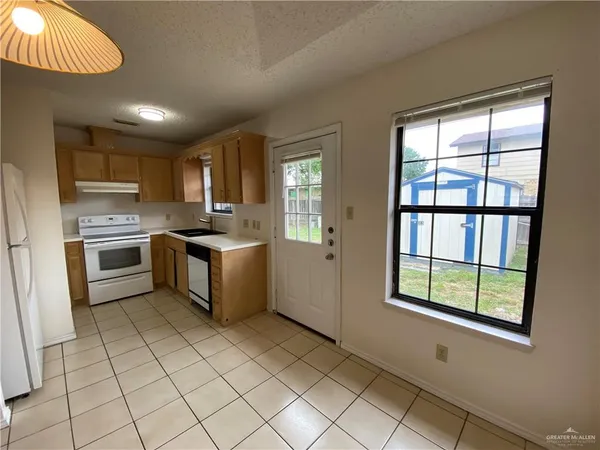 $1,100 | 2132 West Iris Avenue, Unit 3, McAllen, TX 78501