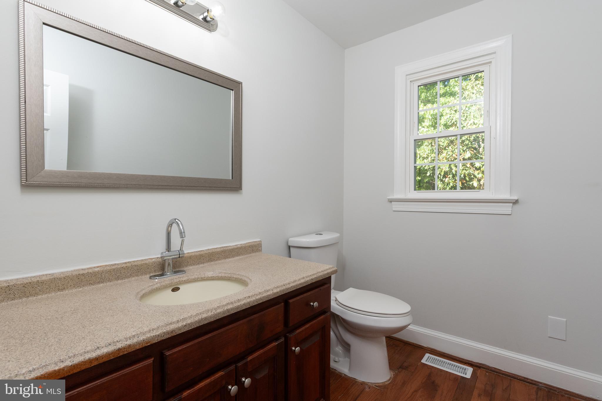 13100 Rockridge Road Chester, VA 23831 - Photo 19 of 59