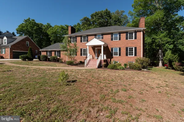 $574,900 | 13100 Rockridge Road, Chester, VA 23831