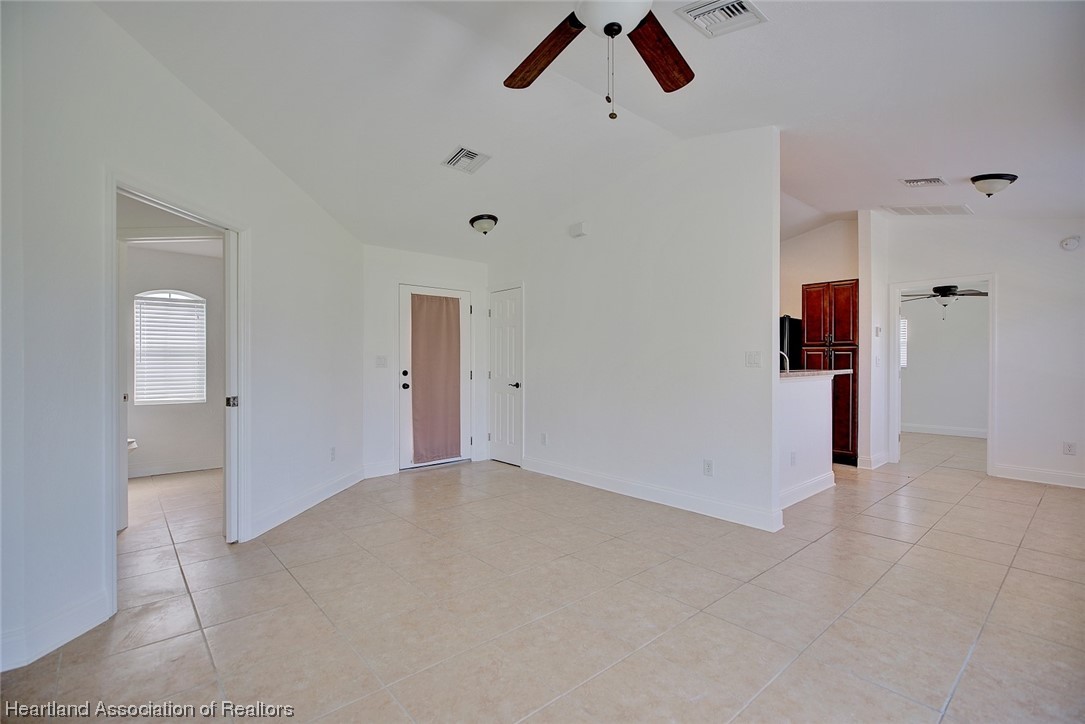 8011 Twitty Road Sebring, FL 33876 - Photo 7 of 40 Gallery Image 7