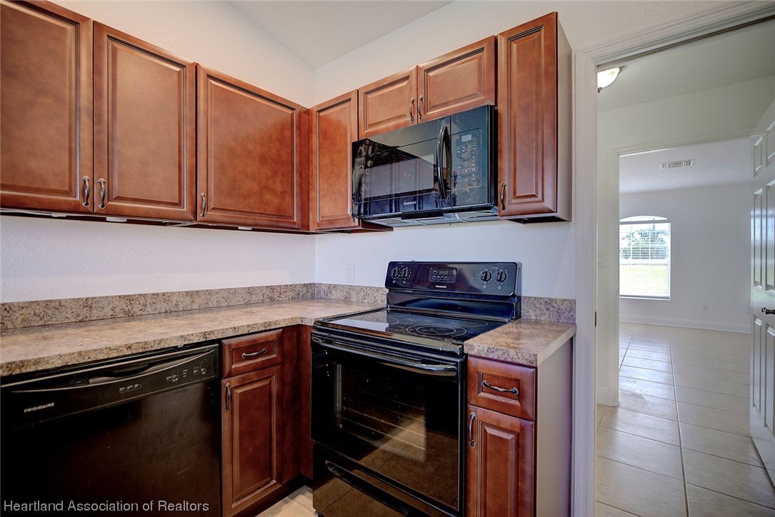 8011 Twitty Road Sebring, FL 33876 - Photo 10 of 40 Gallery Image 10