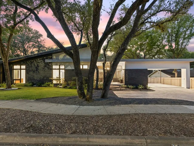 $2,775,000 | 1600 Barton Hills Drive, Austin, TX 78704