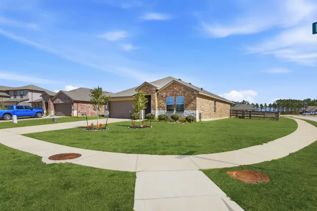 $2,300 | 137 Big Sandy Lane, Anahuac, TX 77514