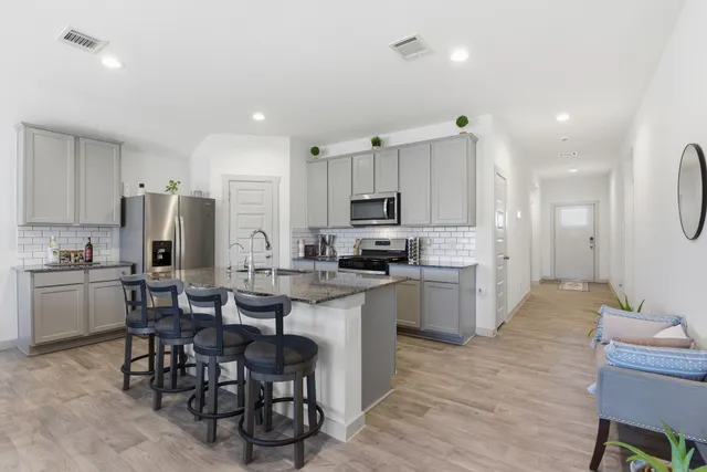 $2,300 | 137 Big Sandy Lane, Anahuac, TX 77514