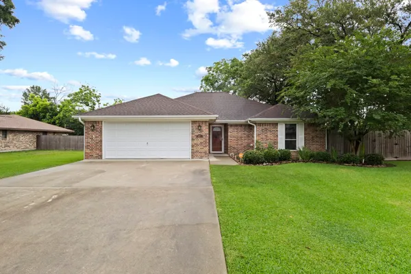 $254,900 | 591 Suncrest Drive, Orange, TX 77630