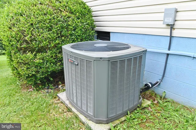 $309,000 | 220 Airstrip Road, Luray, VA 22835