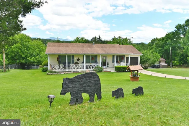 $309,000 | 220 Airstrip Road, Luray, VA 22835