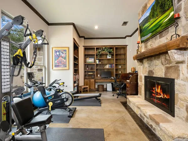 $1,525,000 | 2717 B & R, Utopia, TX 78884