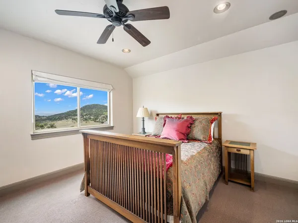 $1,525,000 | 2717 B & R, Utopia, TX 78884