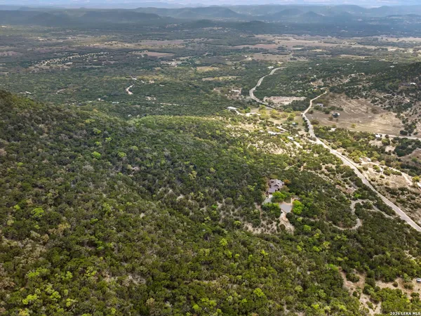 $1,525,000 | 2717 B & R, Utopia, TX 78884