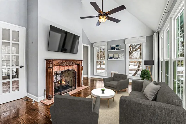 $1,199,900 | 25W313 Mayflower Avenue, Naperville, IL 60540