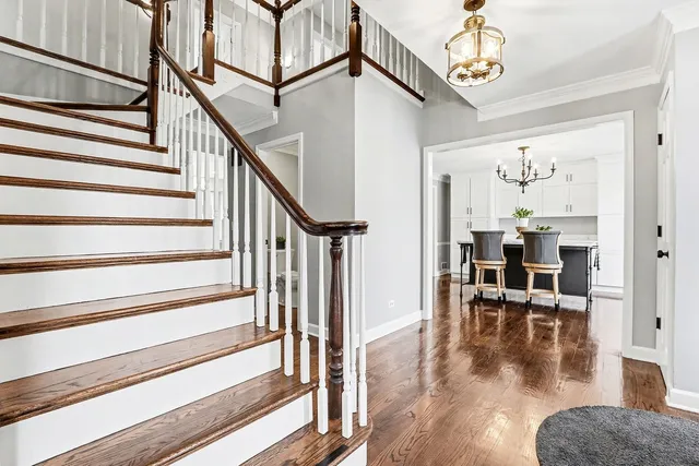 $1,199,900 | 25W313 Mayflower Avenue, Naperville, IL 60540