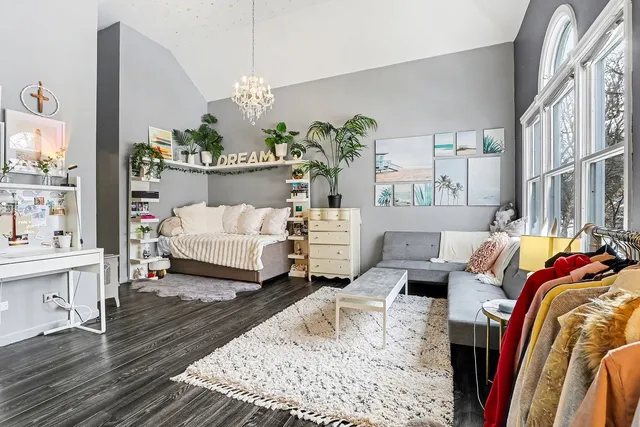 $1,199,900 | 25W313 Mayflower Avenue, Naperville, IL 60540