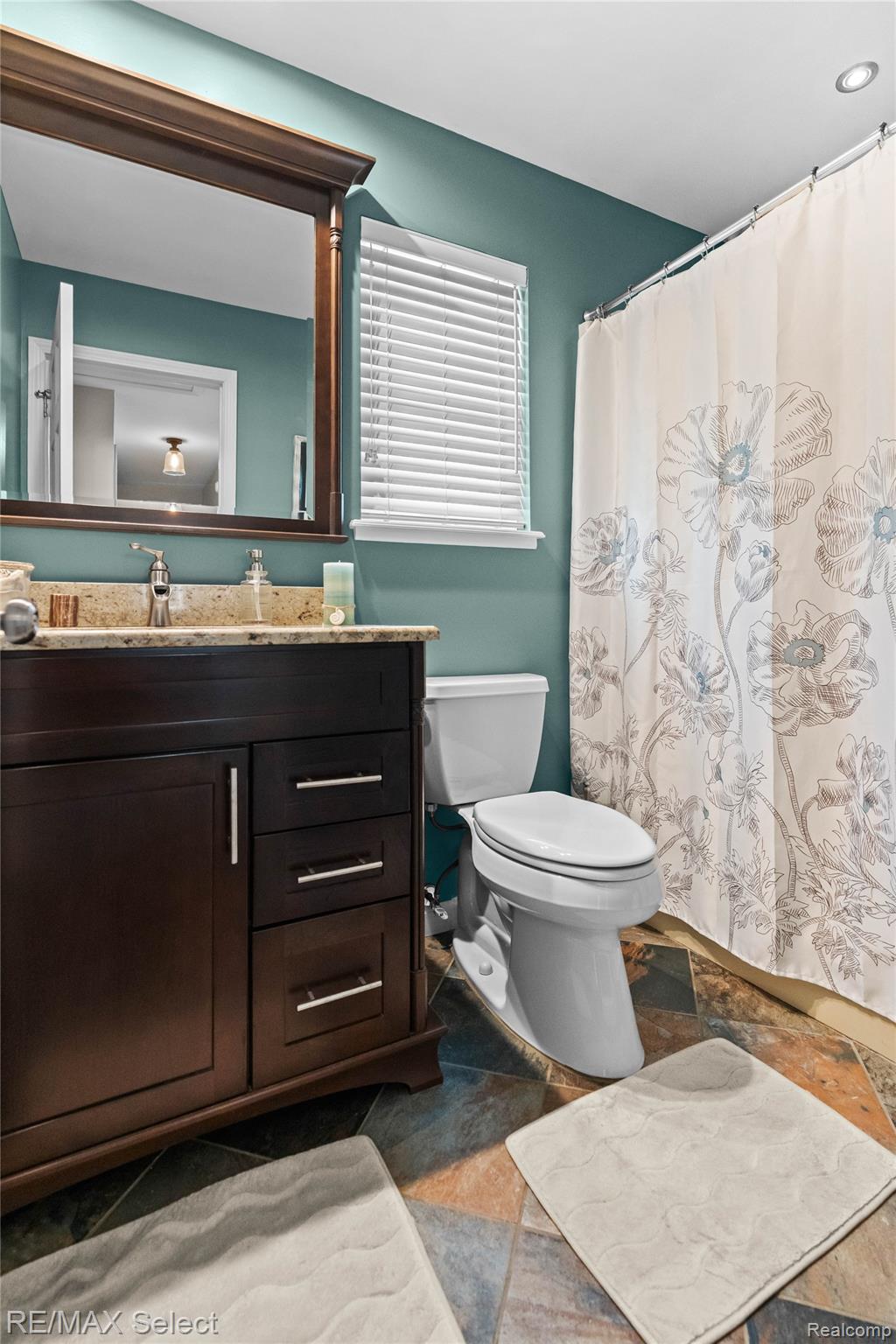 3309 South Vassar Road Davison, MI 48423 - Photo 23 of 45 3309 S. Vassar Rd 085.jpg