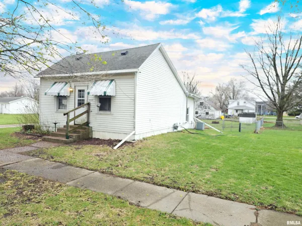 $64,900 | 203 State Street, Benson, IL 61516