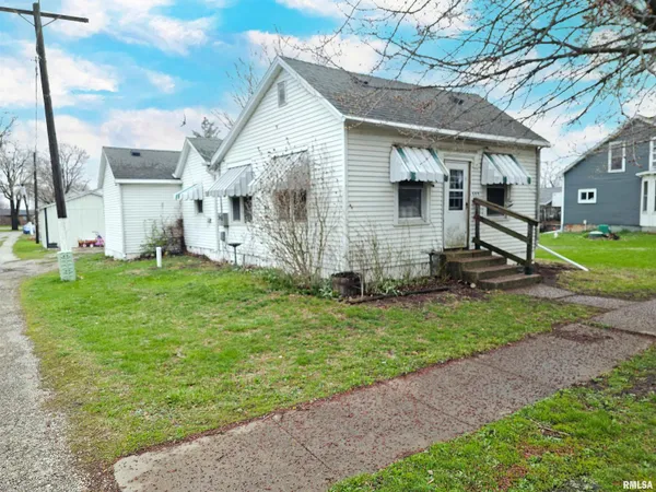 $64,900 | 203 State Street, Benson, IL 61516