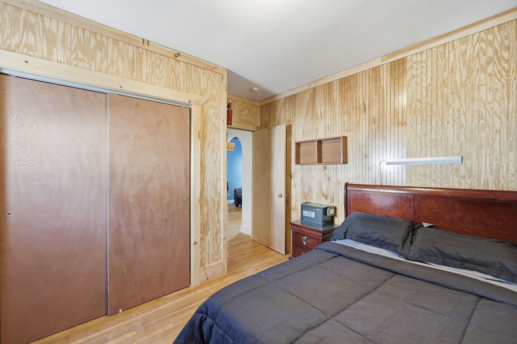 225 Osborne Terrace Springfield, MA 01104 - Photo 26 of 40