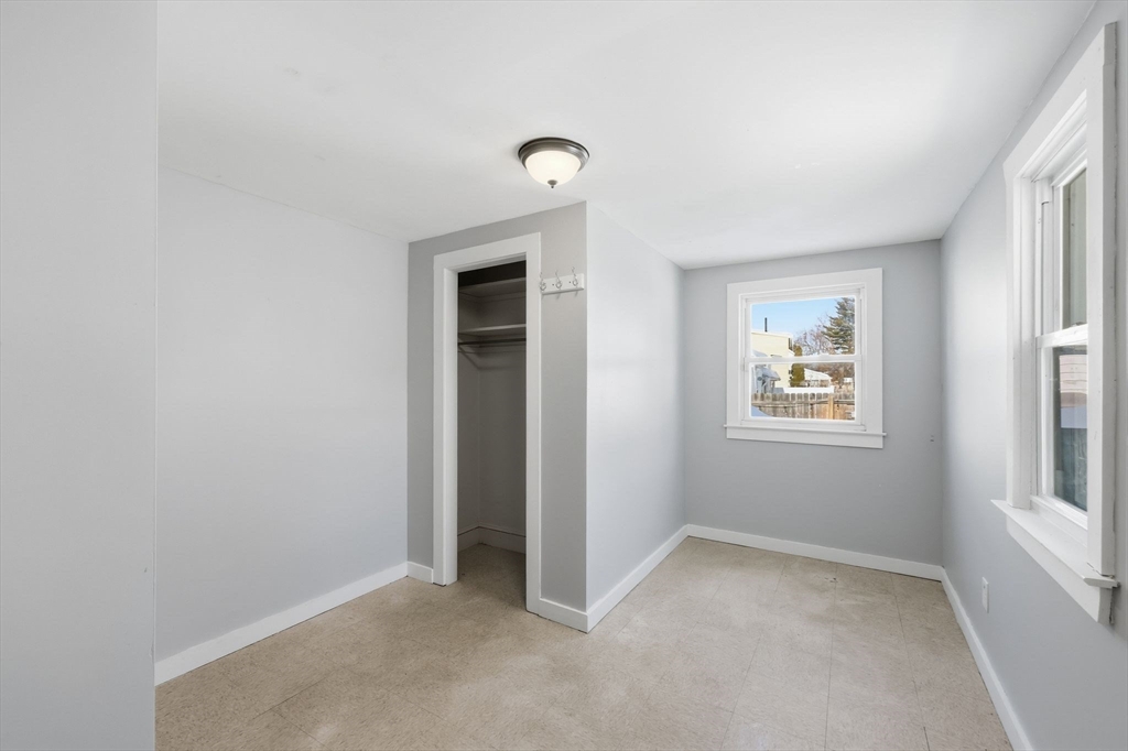 225 Osborne Terrace Springfield, MA 01104 - Photo 31 of 40