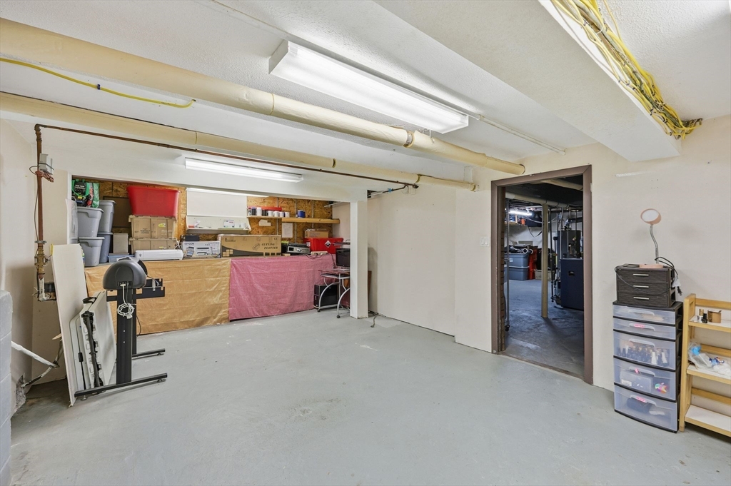 225 Osborne Terrace Springfield, MA 01104 - Photo 35 of 40