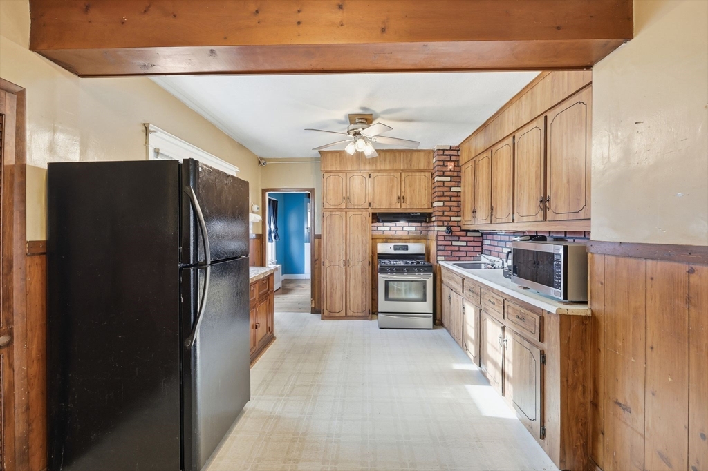 225 Osborne Terrace Springfield, MA 01104 - Photo 10 of 40