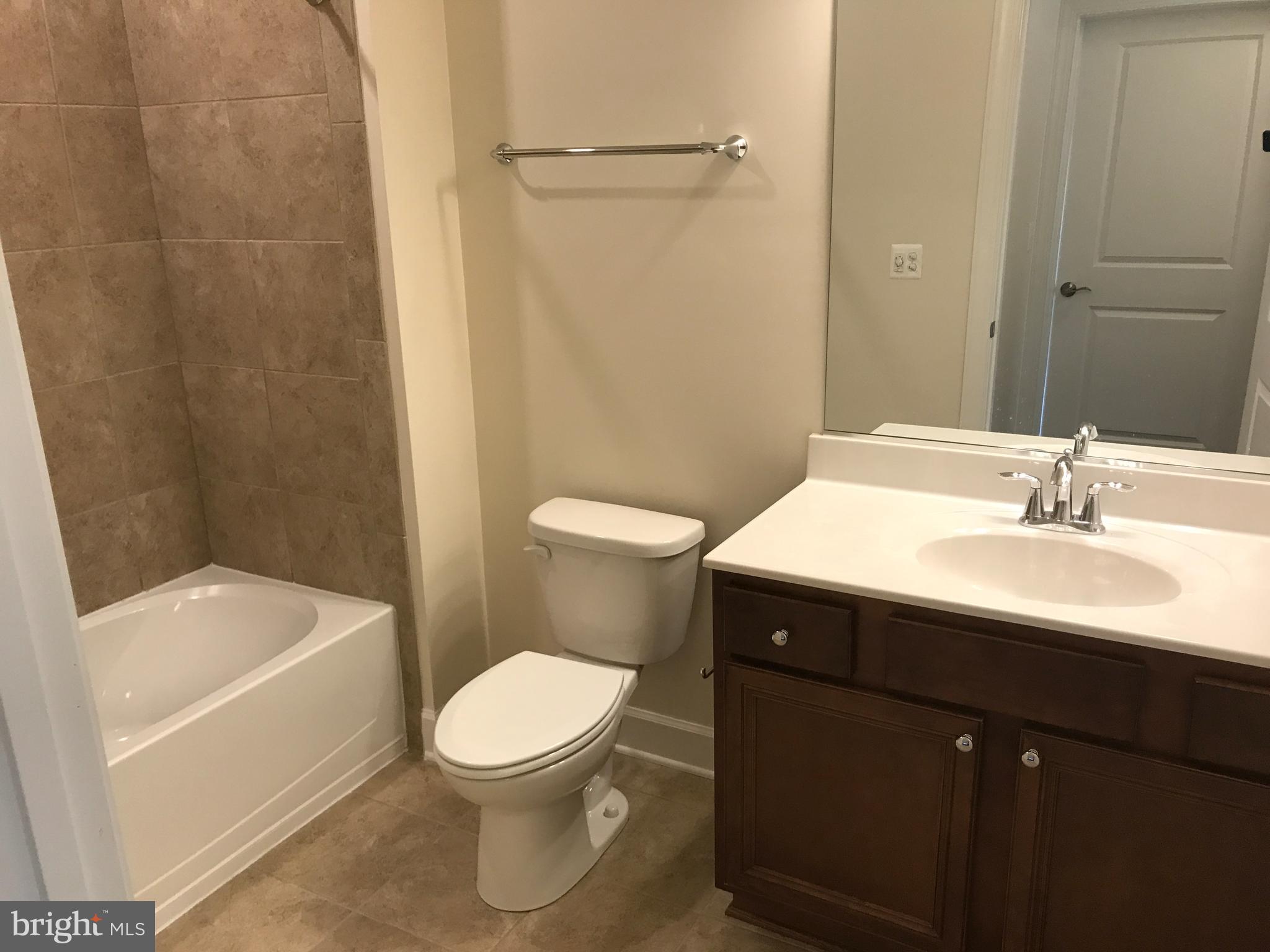 10530 Resort Road, Unit 107 Ellicott City, MD 21042 - Photo 10 of 17 Bath